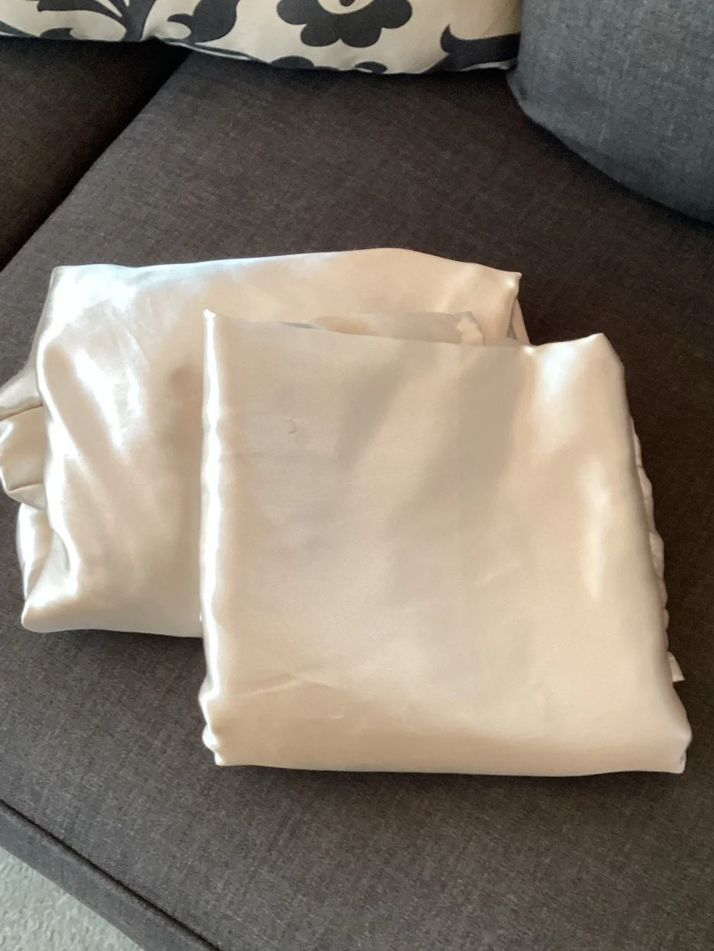 Satin sheet set for Queen bed